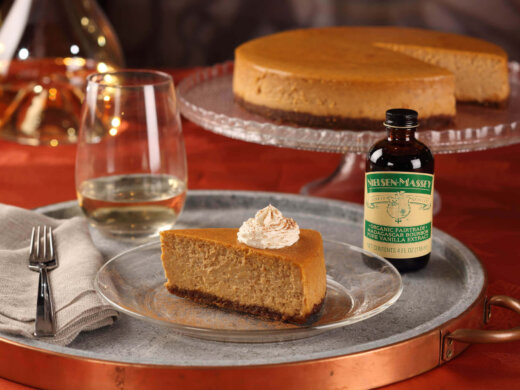Gluten-Free Pumpkin Cheesecake Recipe with Vanilla Extract