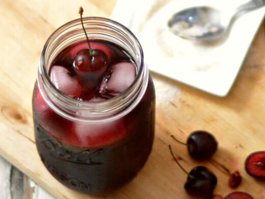 bourbon-cherry-vanilla-sangria