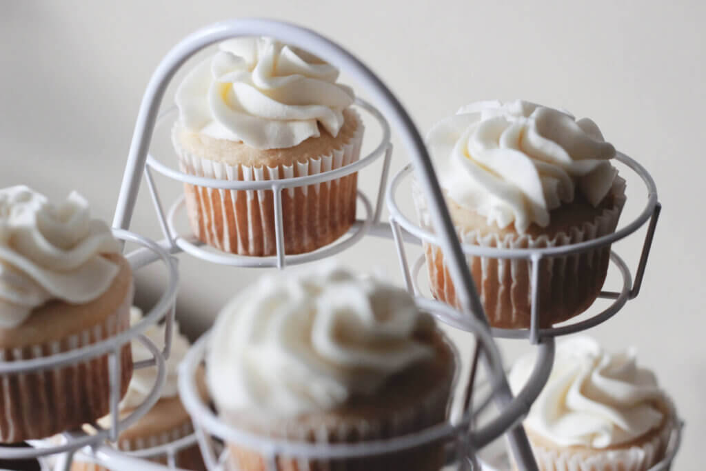 Vanilla Cupcake Recipe with Vanilla Bean Paste