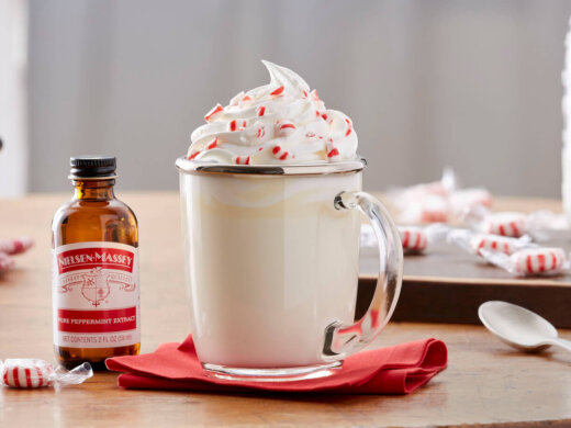 Minty White Hot Chocolate Recipe with Peppermint Extract