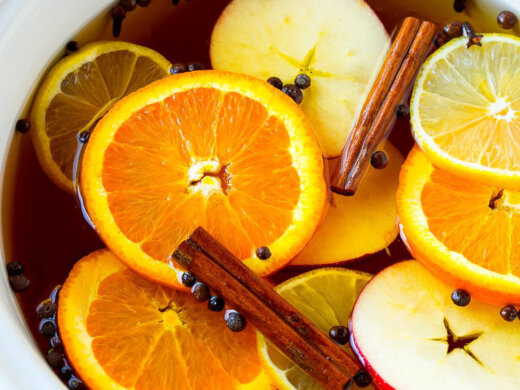 Slow Cooker Apple Cider Recipe with Vanilla Extract