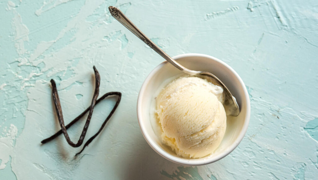 Vanilla Bean Gelato Recipe with Vanilla Bean Paste