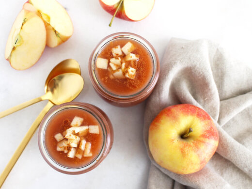 Spiced Applesauce Recipe with Vanilla Extract