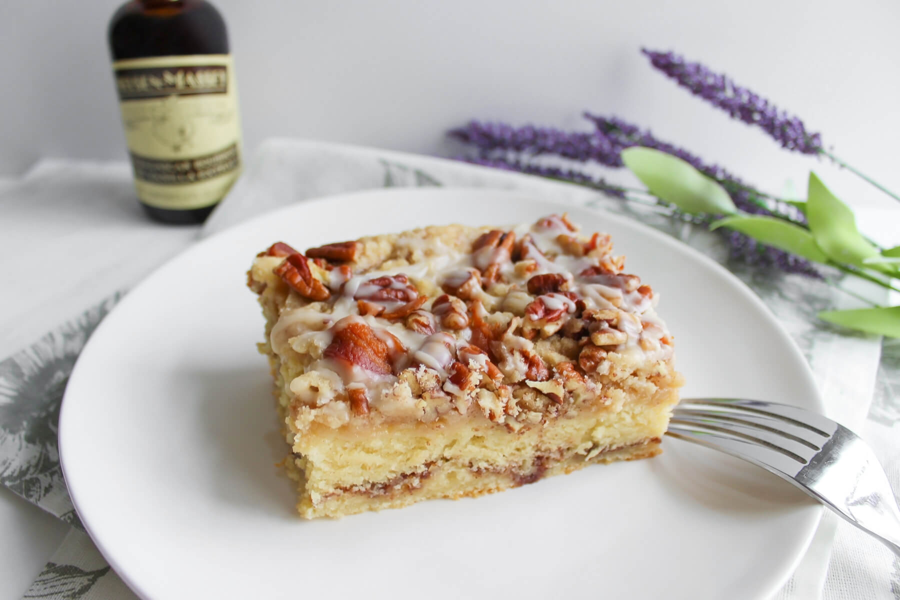 Bacon and Pecan Coffee Cake Recipe with Vanilla Extract