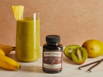 smoothie with vanilla